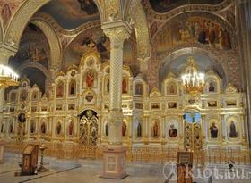 Иконостас трёхъярусный в Всехсвятской церкви г. Серпухов Иконостас трёхъярусный в Всехсвятской церкви г. Серпухов