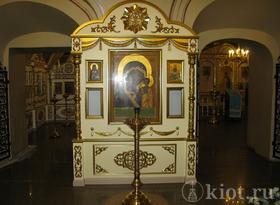 Киот напольный резной г. Москва Киот напольный резной г. Москва