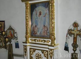 Киот напольный резной на одну икону, покрытый сусальным золотом в Свято-Никитинском храме с. Березово Киот напольный резной на одну икону, покрытый сусальным золотом в Свято-Никитинском храме с. Березово